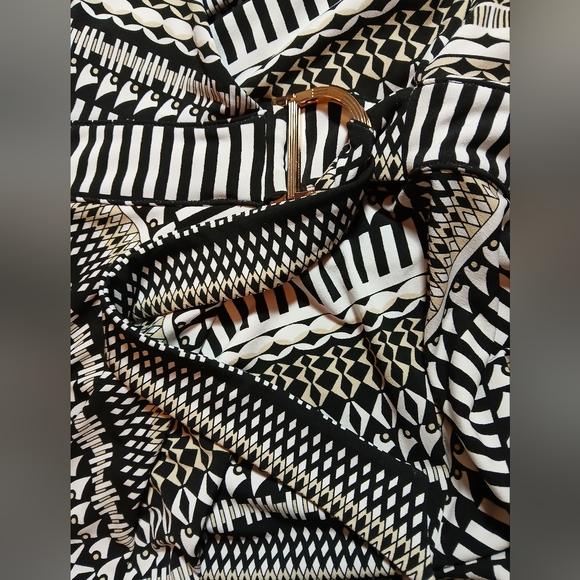 Halter Wrap Maxi Dress  Slimming Geometric Print - Picture 5 of 8